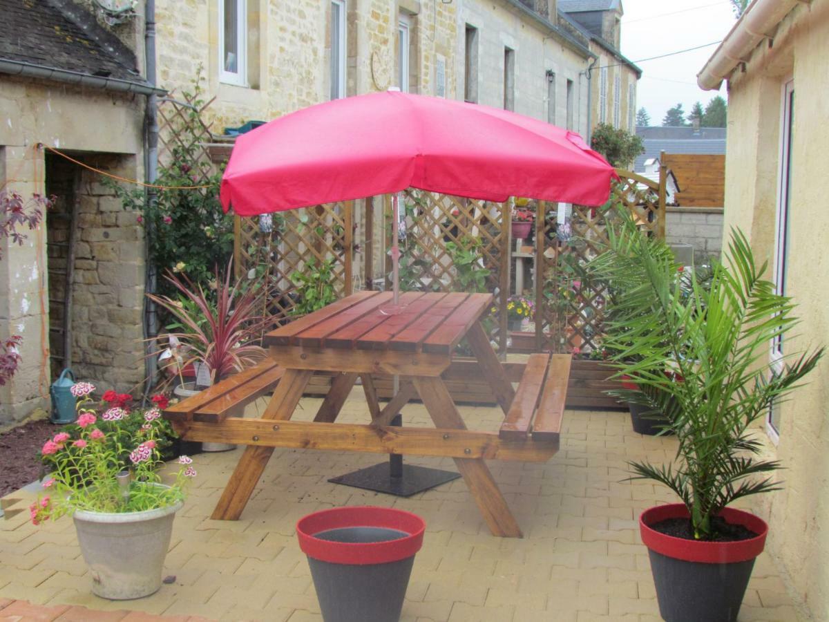 Le Marioly Tilly-sur-Seulles Exterior photo